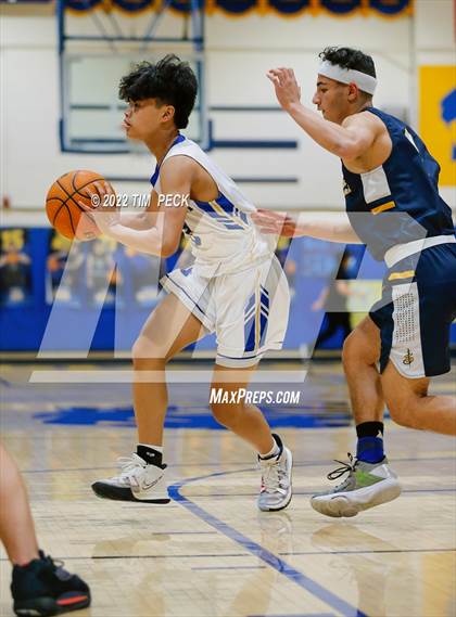 Thumbnail 2 in Crean Lutheran @ Valencia photogallery.
