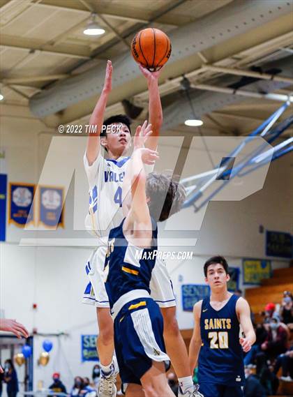 Thumbnail 1 in Crean Lutheran @ Valencia photogallery.
