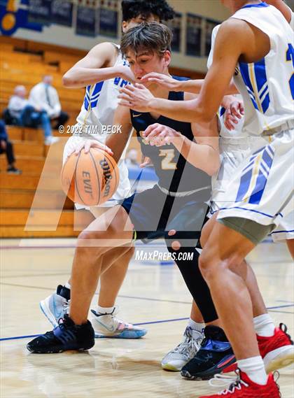 Thumbnail 3 in Crean Lutheran @ Valencia photogallery.