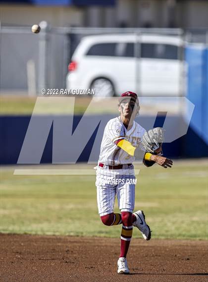 Thumbnail 3 in Clovis West vs. San Joaquin Memorial photogallery.