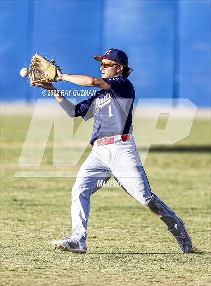 Thumbnail 3 in Clovis West vs. San Joaquin Memorial photogallery.