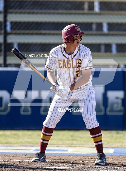 Thumbnail 3 in Clovis West vs. San Joaquin Memorial photogallery.