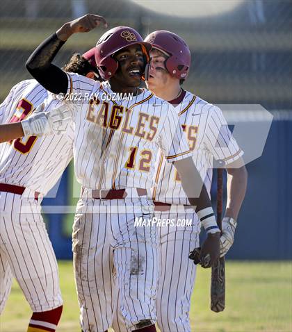 Thumbnail 2 in Clovis West vs. San Joaquin Memorial photogallery.