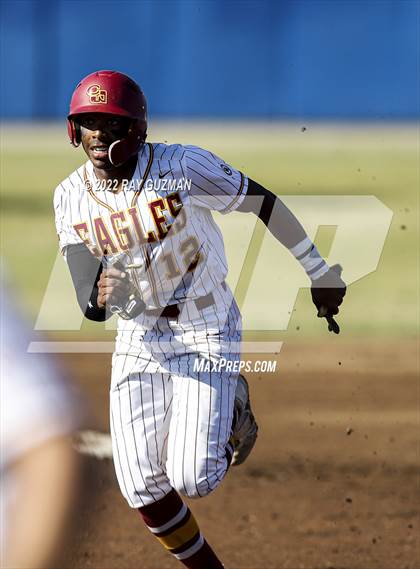 Thumbnail 1 in Clovis West vs. San Joaquin Memorial photogallery.