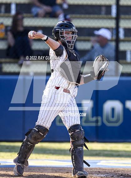 Thumbnail 3 in Clovis West vs. San Joaquin Memorial photogallery.