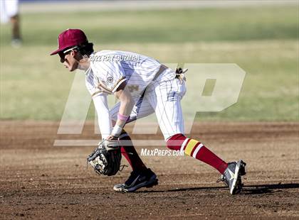 Thumbnail 3 in Clovis West vs. San Joaquin Memorial photogallery.