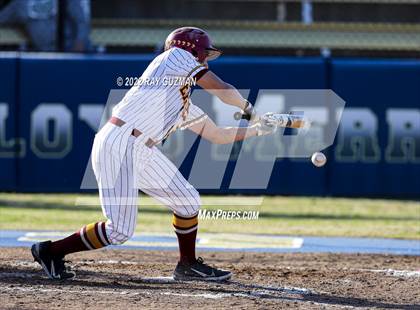 Thumbnail 2 in Clovis West vs. San Joaquin Memorial photogallery.