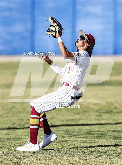 Thumbnail 2 in Clovis West vs. San Joaquin Memorial photogallery.