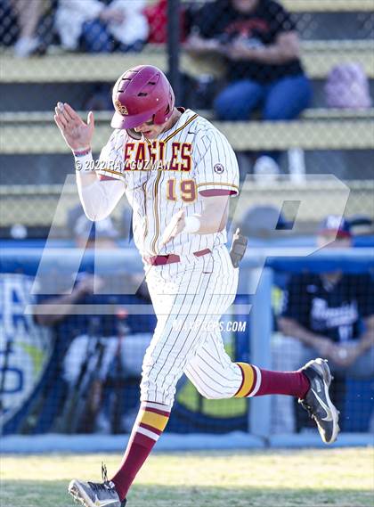 Thumbnail 2 in Clovis West vs. San Joaquin Memorial photogallery.