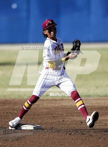 Thumbnail 2 in Clovis West vs. San Joaquin Memorial photogallery.