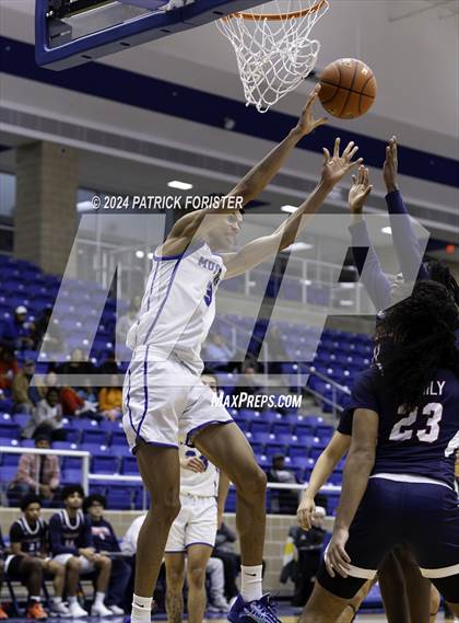 Thumbnail 3 in Veterans Memorial @ Jay (NEISD/NISD Tournament) photogallery.
