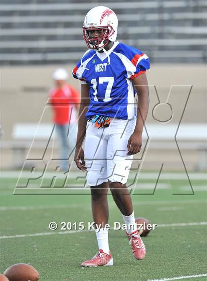 Thumbnail 1 in North Texas Bowl  photogallery.