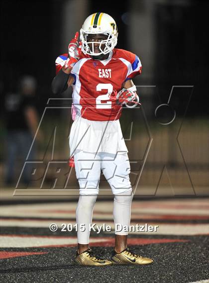 Thumbnail 2 in North Texas Bowl  photogallery.