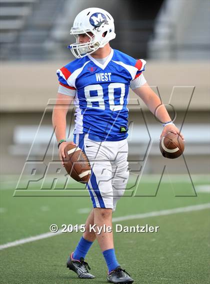 Thumbnail 3 in North Texas Bowl  photogallery.
