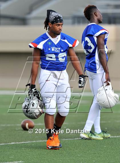 Thumbnail 3 in North Texas Bowl  photogallery.