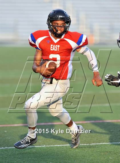 Thumbnail 3 in North Texas Bowl  photogallery.