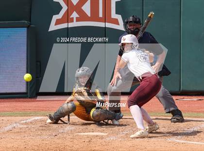 Thumbnail 3 in Calallen vs. Liberty (UIL 4A Softball Final) photogallery.