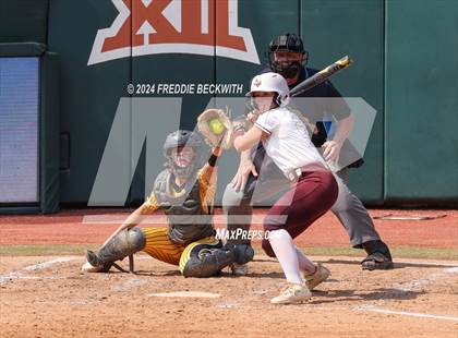 Thumbnail 1 in Calallen vs. Liberty (UIL 4A Softball Final) photogallery.