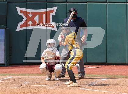 Thumbnail 2 in Calallen vs. Liberty (UIL 4A Softball Final) photogallery.