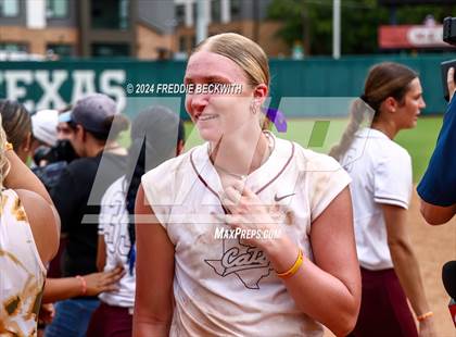 Thumbnail 2 in Calallen vs. Liberty (UIL 4A Softball Final) photogallery.