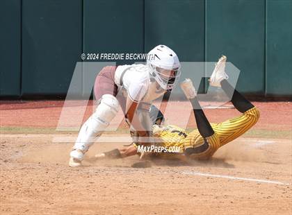 Thumbnail 2 in Calallen vs. Liberty (UIL 4A Softball Final) photogallery.