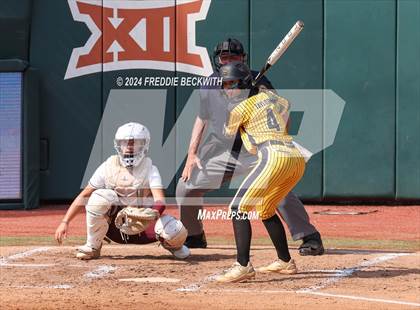 Thumbnail 1 in Calallen vs. Liberty (UIL 4A Softball Final) photogallery.