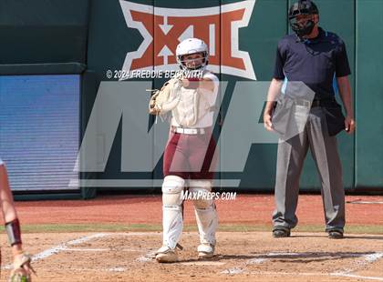 Thumbnail 2 in Calallen vs. Liberty (UIL 4A Softball Final) photogallery.