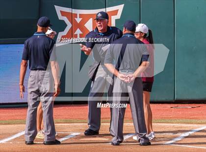 Thumbnail 2 in Calallen vs. Liberty (UIL 4A Softball Final) photogallery.