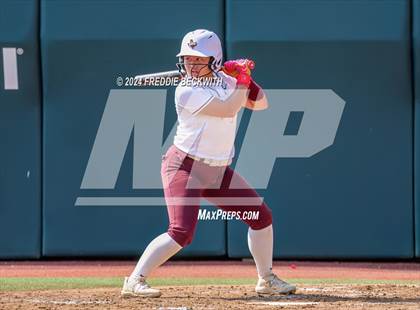 Thumbnail 2 in Calallen vs. Liberty (UIL 4A Softball Final) photogallery.