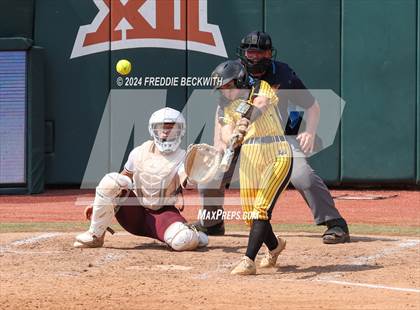 Thumbnail 1 in Calallen vs. Liberty (UIL 4A Softball Final) photogallery.