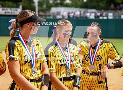 Thumbnail 2 in Calallen vs. Liberty (UIL 4A Softball Final) photogallery.