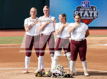 Thumbnail 2 in Calallen vs. Liberty (UIL 4A Softball Final) photogallery.