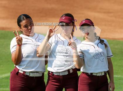 Thumbnail 2 in Calallen vs. Liberty (UIL 4A Softball Final) photogallery.