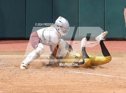 Thumbnail 3 in Calallen vs. Liberty (UIL 4A Softball Final) photogallery.