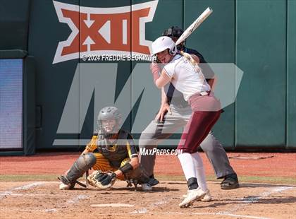 Thumbnail 3 in Calallen vs. Liberty (UIL 4A Softball Final) photogallery.