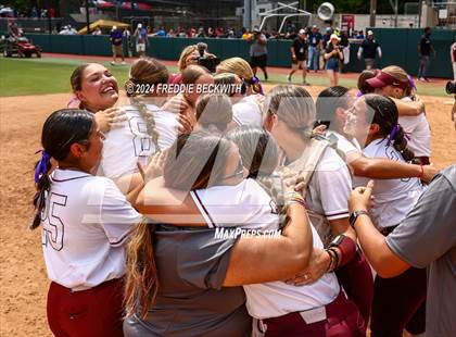 Thumbnail 3 in Calallen vs. Liberty (UIL 4A Softball Final) photogallery.