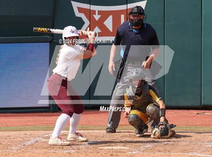 Thumbnail 1 in Calallen vs. Liberty (UIL 4A Softball Final) photogallery.