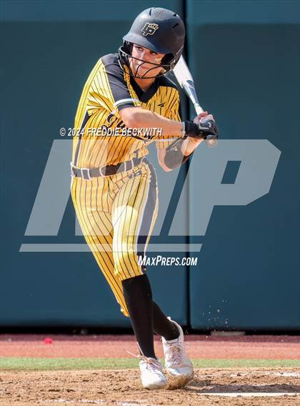 Thumbnail 1 in Calallen vs. Liberty (UIL 4A Softball Final) photogallery.