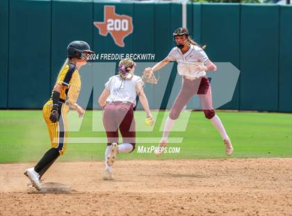 Thumbnail 1 in Calallen vs. Liberty (UIL 4A Softball Final) photogallery.