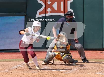 Thumbnail 1 in Calallen vs. Liberty (UIL 4A Softball Final) photogallery.
