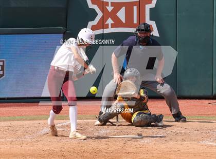 Thumbnail 1 in Calallen vs. Liberty (UIL 4A Softball Final) photogallery.