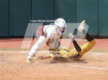 Thumbnail 3 in Calallen vs. Liberty (UIL 4A Softball Final) photogallery.
