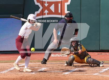 Thumbnail 1 in Calallen vs. Liberty (UIL 4A Softball Final) photogallery.