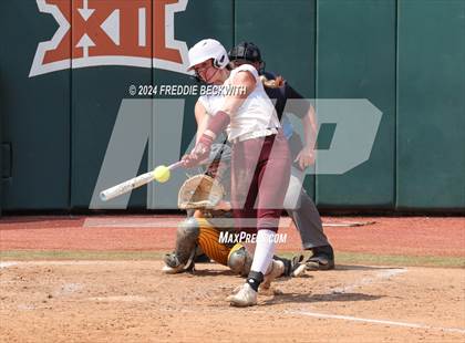 Thumbnail 2 in Calallen vs. Liberty (UIL 4A Softball Final) photogallery.