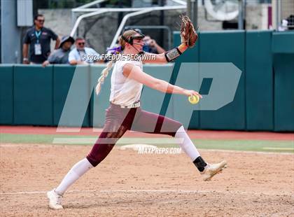 Thumbnail 1 in Calallen vs. Liberty (UIL 4A Softball Final) photogallery.