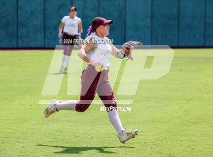 Thumbnail 1 in Calallen vs. Liberty (UIL 4A Softball Final) photogallery.