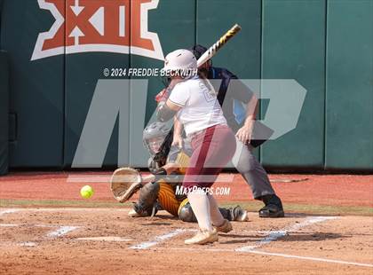 Thumbnail 1 in Calallen vs. Liberty (UIL 4A Softball Final) photogallery.