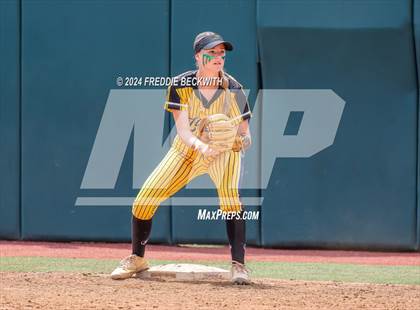 Thumbnail 1 in Calallen vs. Liberty (UIL 4A Softball Final) photogallery.