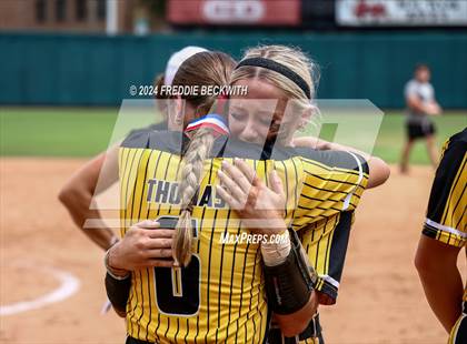 Thumbnail 2 in Calallen vs. Liberty (UIL 4A Softball Final) photogallery.