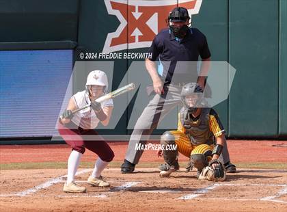 Thumbnail 1 in Calallen vs. Liberty (UIL 4A Softball Final) photogallery.